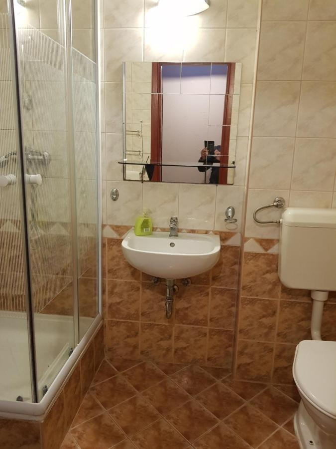 Fortuna Panzio Hotel Oroshaza Luaran gambar