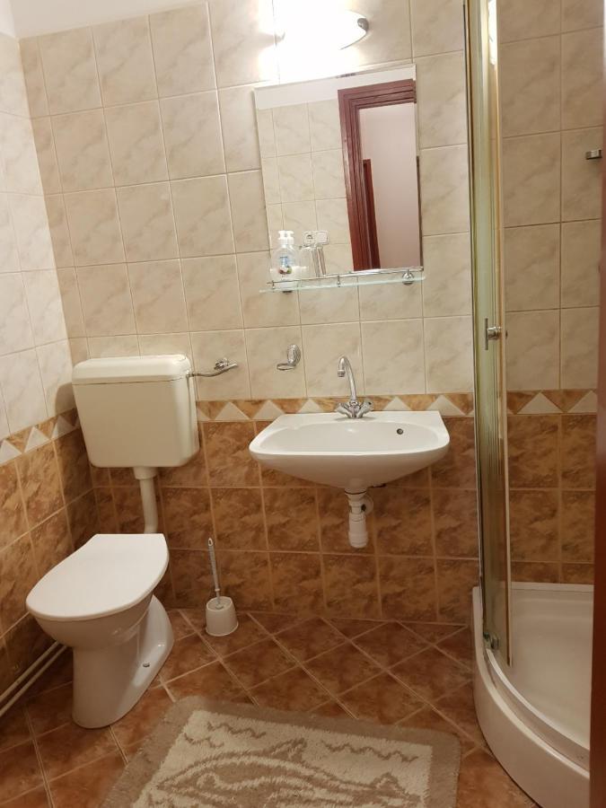 Fortuna Panzio Hotel Oroshaza Luaran gambar